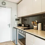Studio Apartment On Bree